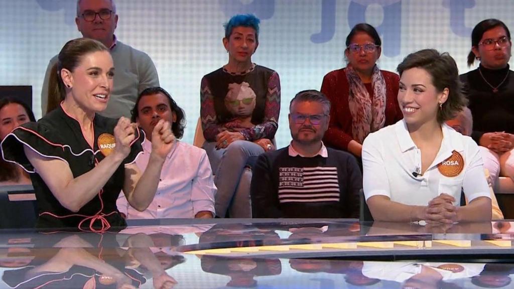Raquel Sánchez Silva y Rosa en 'Pasapalabra'.