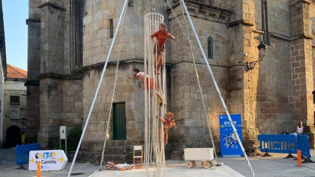 Espectáculo de circo en un municipio gallego.