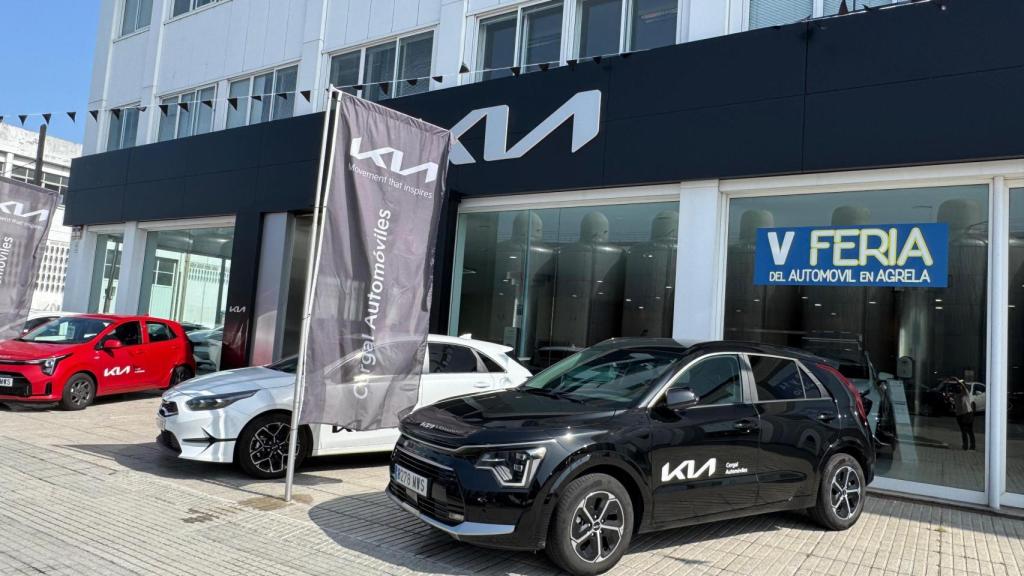 Exterior concesionario Corgal.