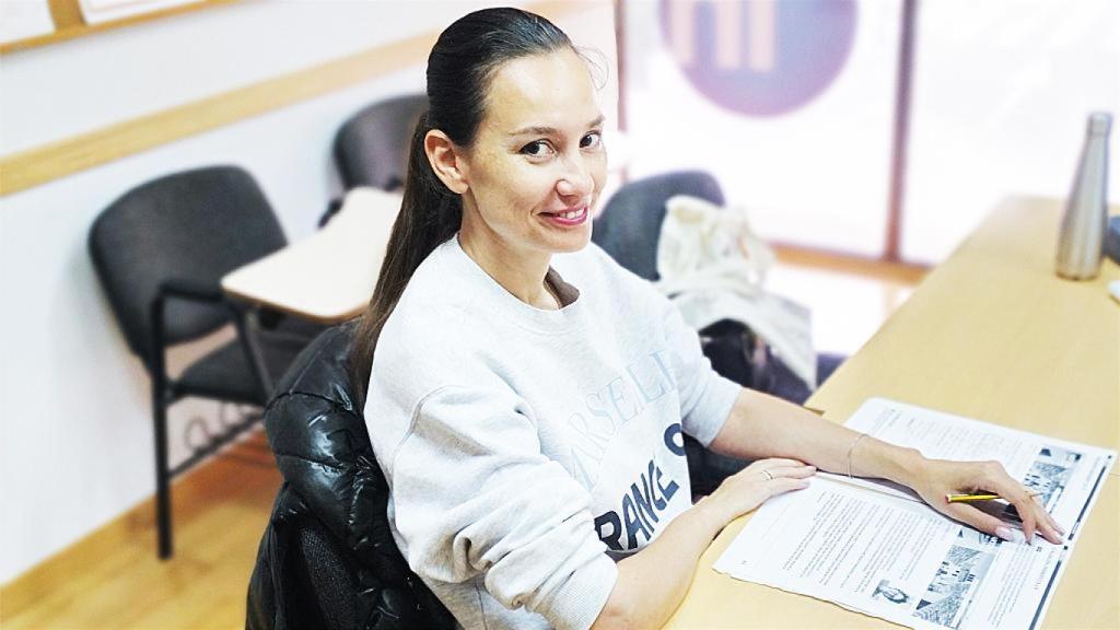 Yuliia en una de sus clases