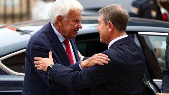 Page ha recibido a González a su llegada al toledano Palacio de Fuensalida.