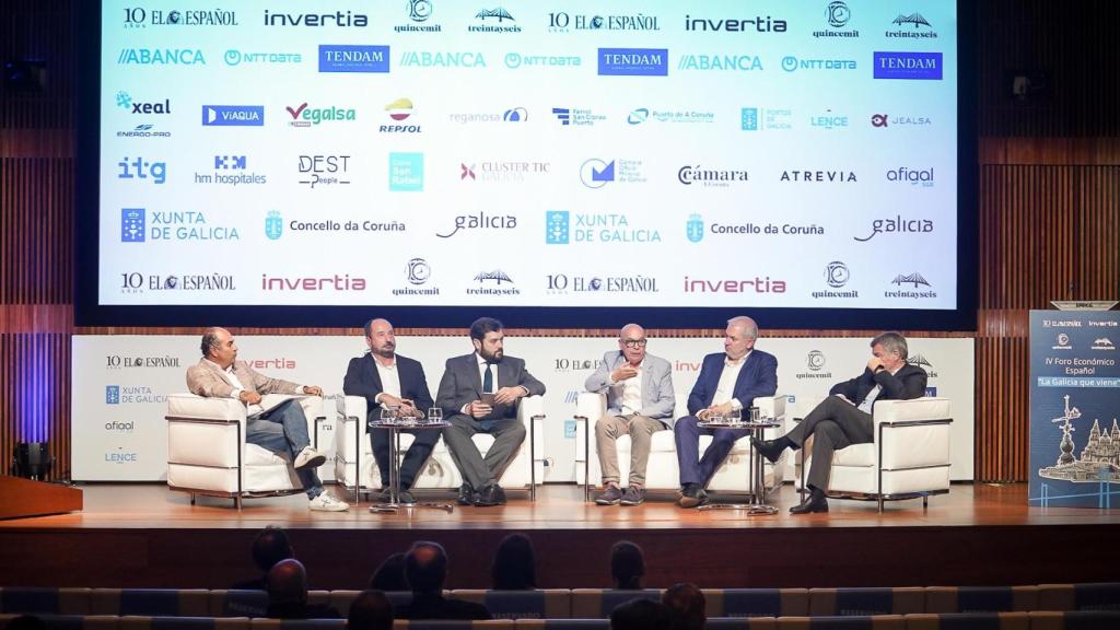 Mesa sobre turismo en el Foro La Galicia que viene 2025.