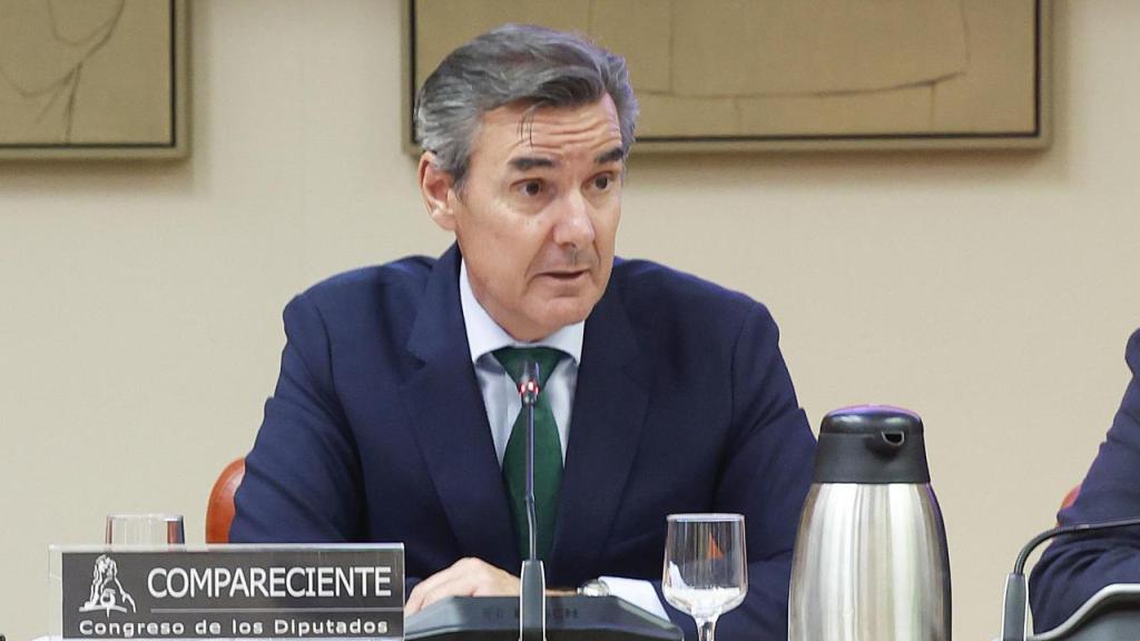 El presidente de la Comisión Nacional del Mercado de Valores (CNMV), Carlos San Basilio, comparece este miércoles ante la Comisión de Economía del Congreso.