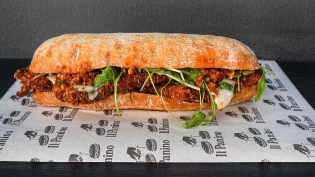 Bocadillo de pollo frito Carmela Corleone.