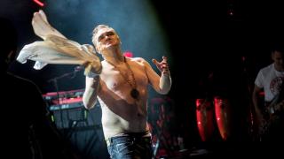 Morrissey tocando en Royal Albert Hall en marzo de 2018. Foto: Wikimedia Commons