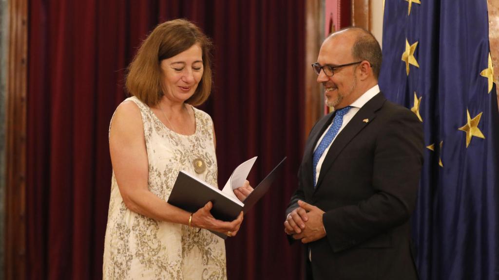 Entrega del Estatuto de Autonomía en el Congreso. Foto: Cortes CLM.