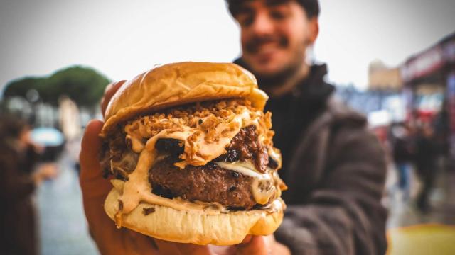 Una de las hamburguesas que participan en el campeonato