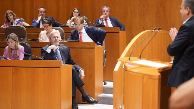 Azcón y Sabés, frente a frente en el Pleno