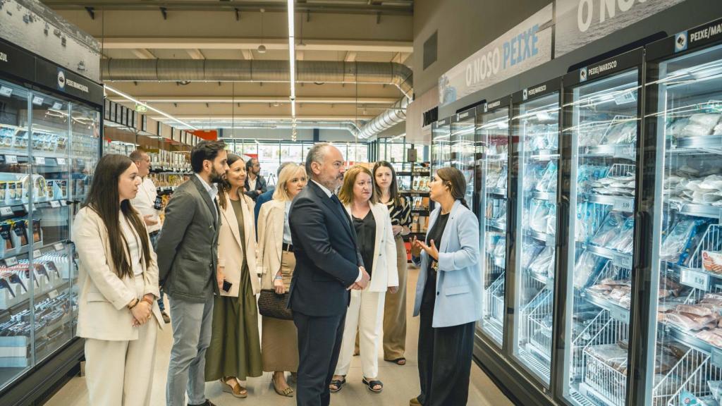 Visita institucional al Lidl de Culleredo.