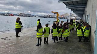 El Puerto de Ferrol ofrece visitas guiadas a los campamentos de verano durante julio y agosto