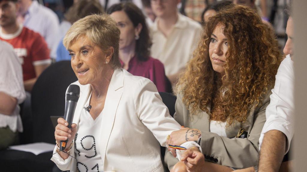 Chelo García Cortés y Sofía Cristo en la presentación de las memorias de Bárbara Rey.
