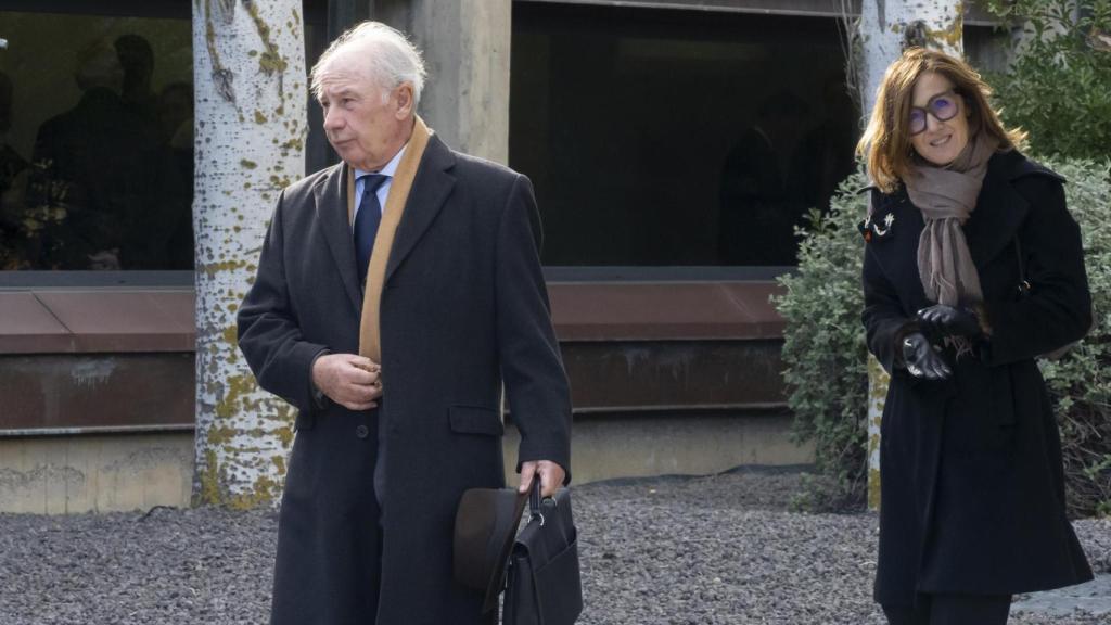 Rodrigo Rato y su mujer, Alicia González, en una imagen de enero de 2024.