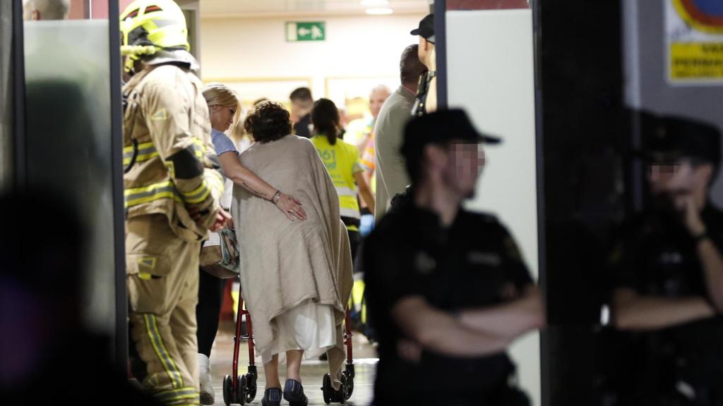 Incendio en la residencia de ancianos Domus Vi Zalfonada el pasado viernes.