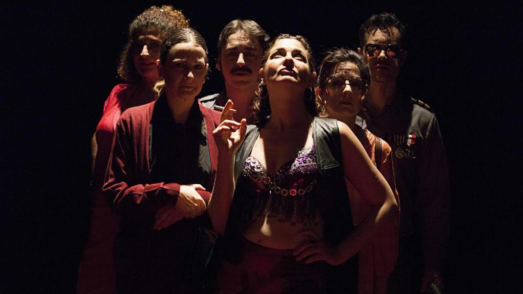 Una escena de 'Las bingueras de Eurípides', de Las Niñas de Cádiz. Foto: Susana Martin