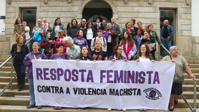 Concentración en repulsa del presunto crimen machista de Moraña (Pontevedra)