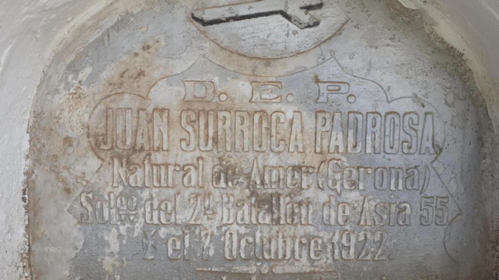 La sepultura de Juan Surroca Padrosa en el cementerio de Melilla.