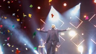 Jorge Blass, entre mariposas.