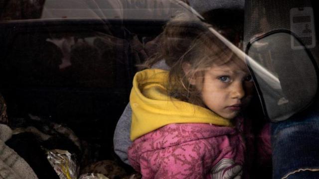 Niña ucraniana en imagen de archivo.