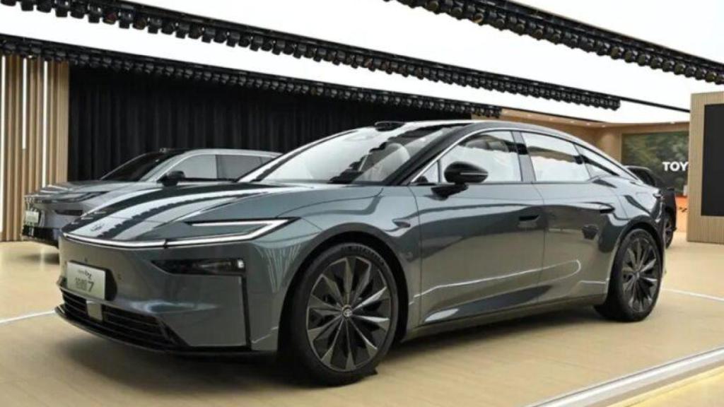 Toyota bz7