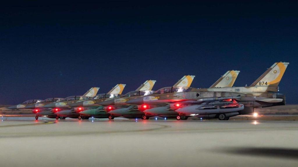 Cazas F-16 del Ejército israelí que han liderado el ataque.