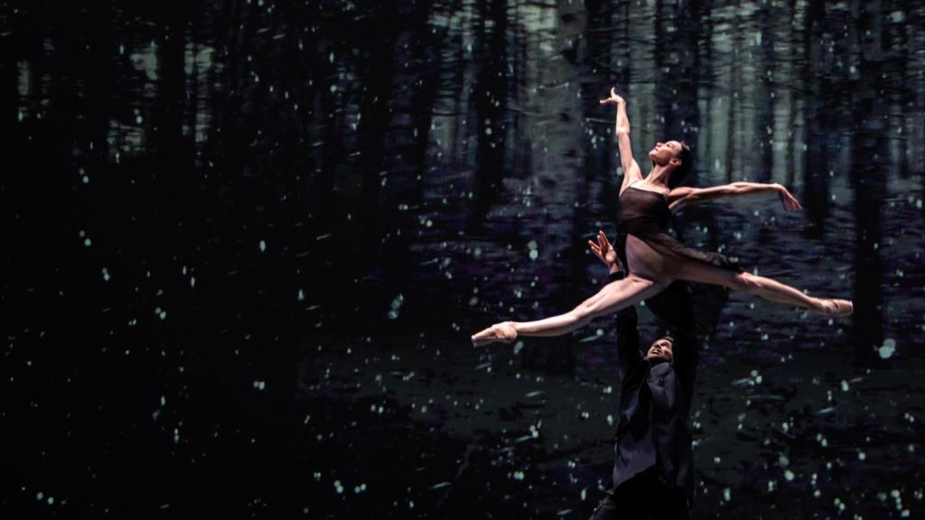 Lucía Lacarra y Matthew Golding en 'Fordlandia'. Foto: Leszek Januszewski