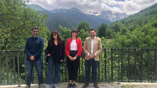 Jesús María Rodríguez (a la derecha), durante una visita de trabajo en Valle de Arán.
