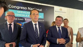 El presidente de la Diputación de Valladolid, Conrado Íscar, y el consejero de la Presidencia de la Junta de Castilla y León, Luis Miguel González Gago, en la clausura del I Congreso Nacional de Servicios de Asistencia a Municipios.