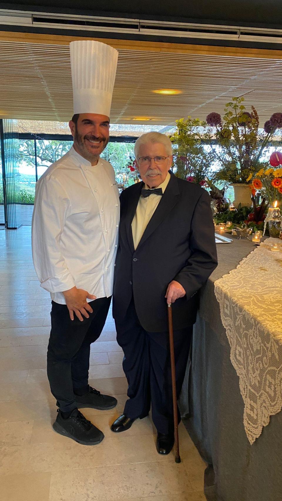 Mario Sandoval y Salvador Gallego en el homenaje que le hicieron grandes chefs la pasada semana.