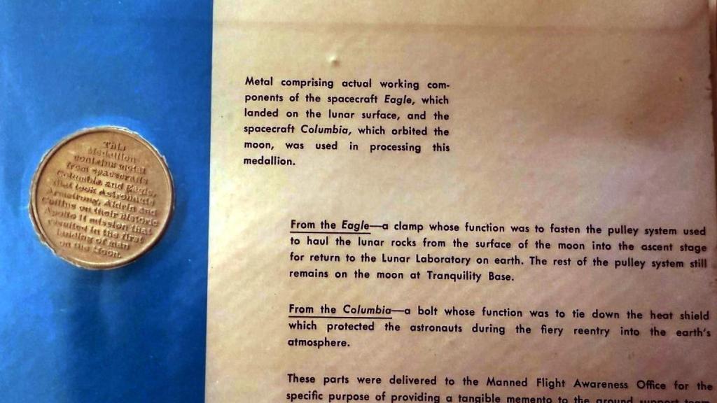 Procedencia certificada del metal de la medalla conmemorativa para Victoriano Ramos de la NASA.