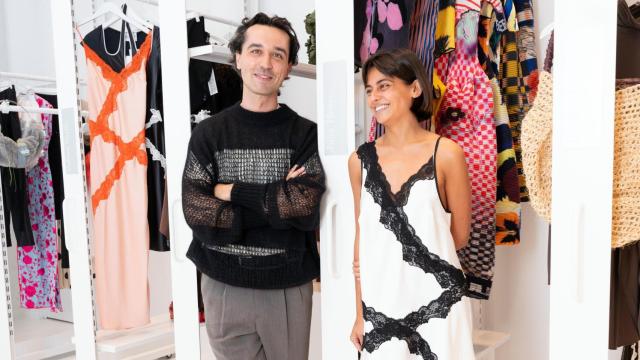 Alejandro Assens y Laia Cusco, posando en su espacio.
