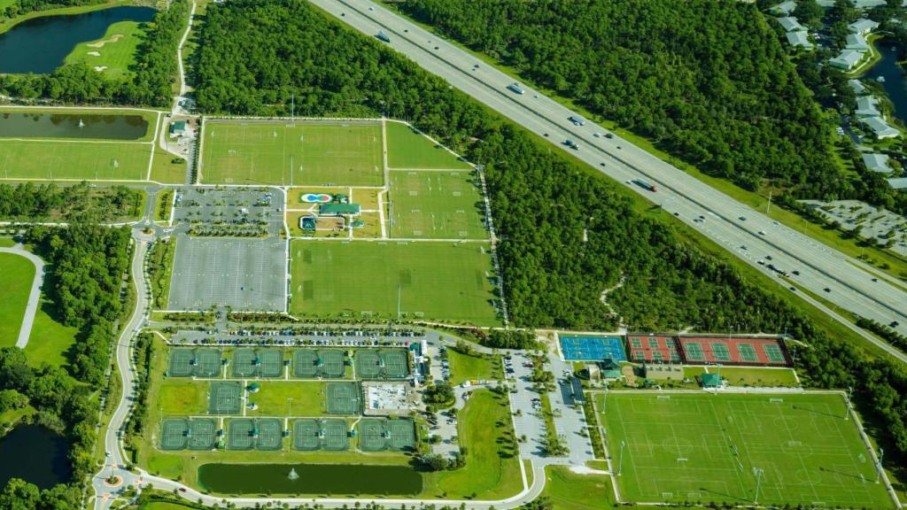 Vista aérea del Gardens North County District Park.