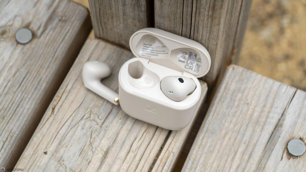 Sennheiser Accentum OPEN.