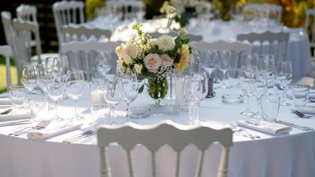 Cada vez menos parejas de Castilla-La Mancha escogen la iglesia para casarse.