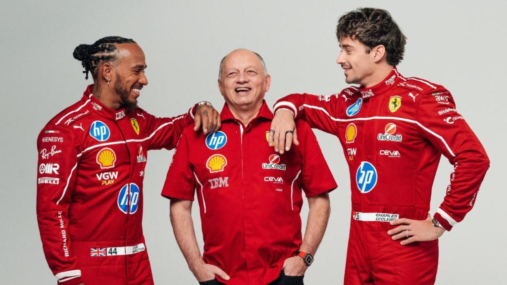 Lewis Hamilton, Fred Vasseur y Charles Leclerc