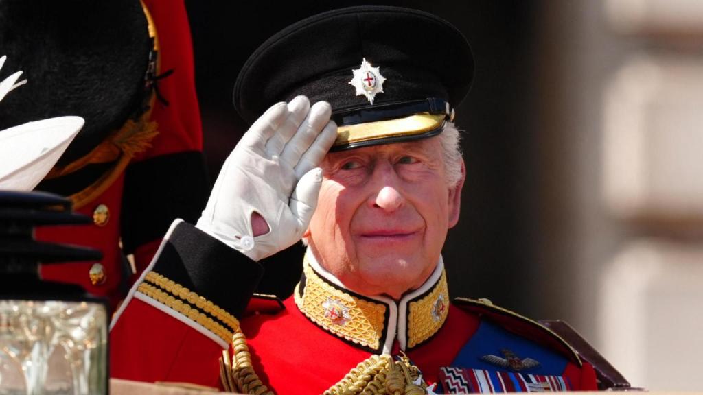 Carlos III, en Trooping The Colour, el desfile que se celebra desde hace más de 260 años para conmemorar la figura del rey de Inglaterra.