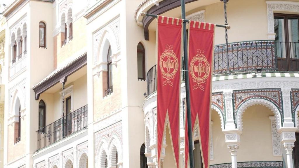 Los nuevos gallardetes por el Corpus de Sevilla.