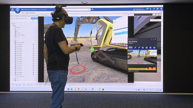 Una demostración de una excavadora, en gemelo digital de Dassault.