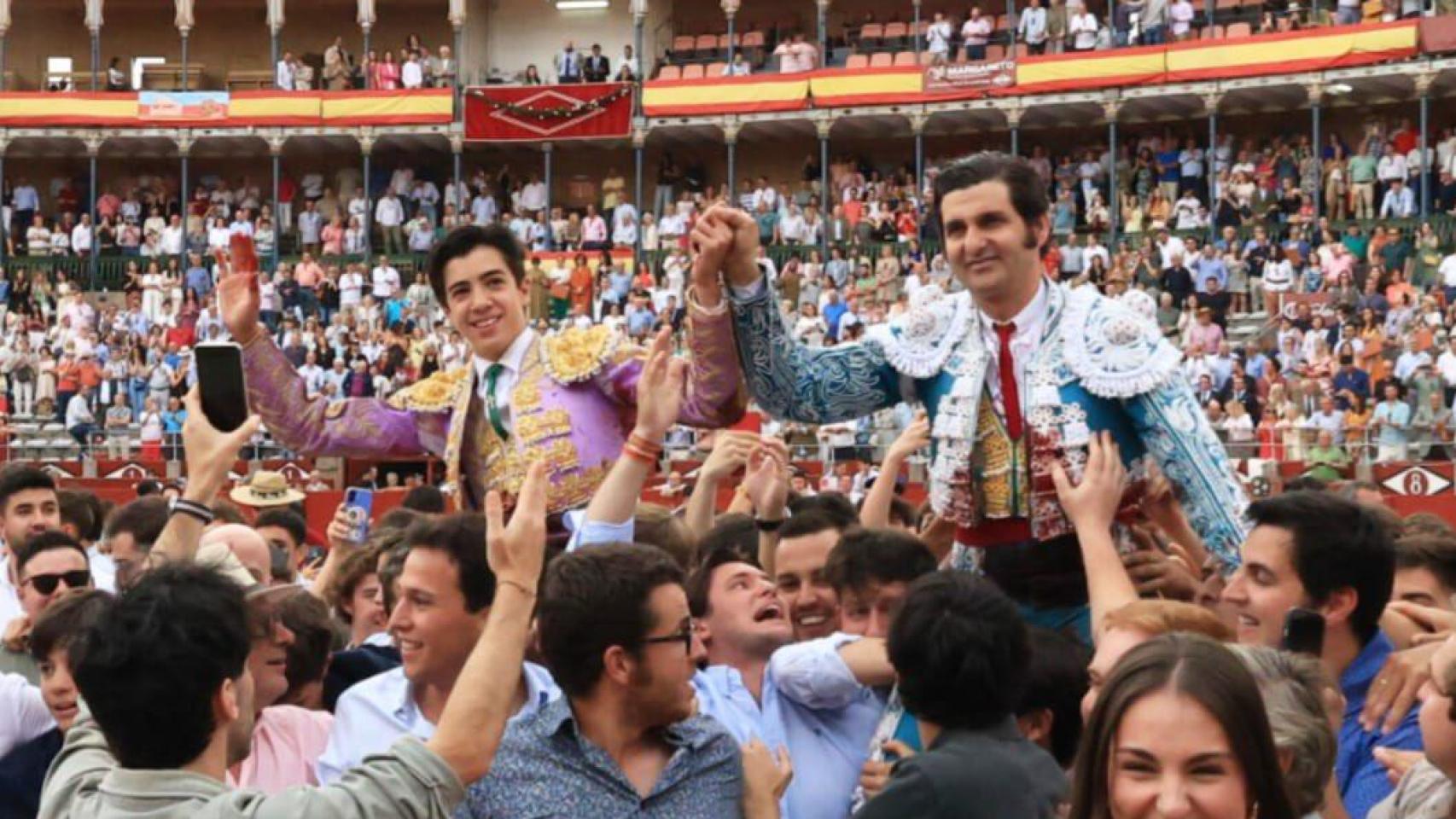 Morante de la Puebla y Marco Pérez salen a hombros de la Plaza de Toros de Salamanca