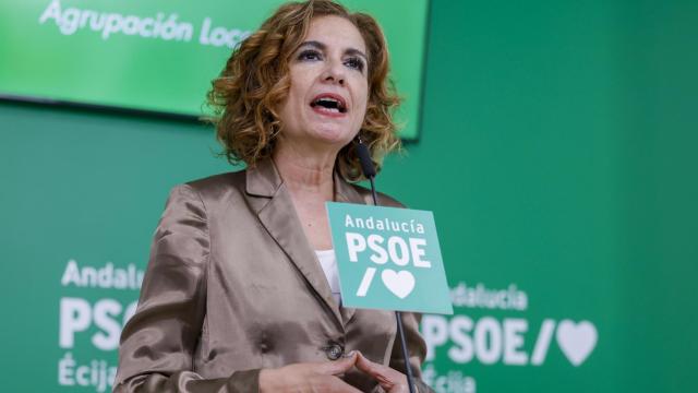 La vicesecretaria general del PSOE y secretaria general del PSOE de Andalucía, María Jesús Montero, este domingo en Écija.