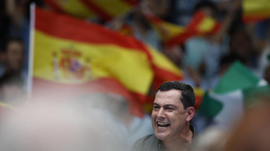 El presidente regional del partido y de la Junta de Andalucía, Juanma Moreno, interviene en un acto en Málaga.