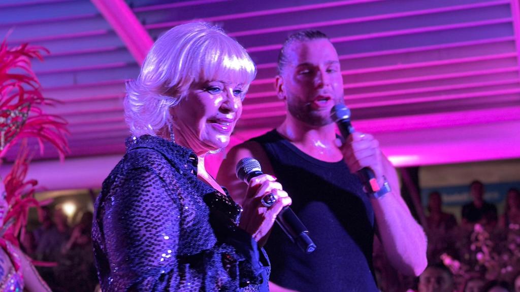 Bárbara Rey, con Eduardo Navarrete, en su visita a Torrevieja.