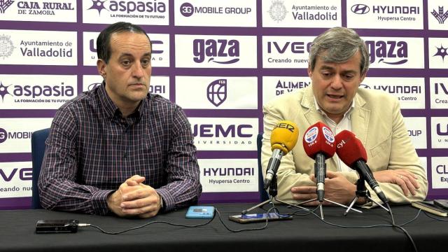 Rueda de prensa de despedida del exdirector deportivo, Pepe Catalina, y el presidente del club, Lorenzo Alonso Nistal