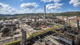 Panórámica de la planta de Repsol en Puertollano.