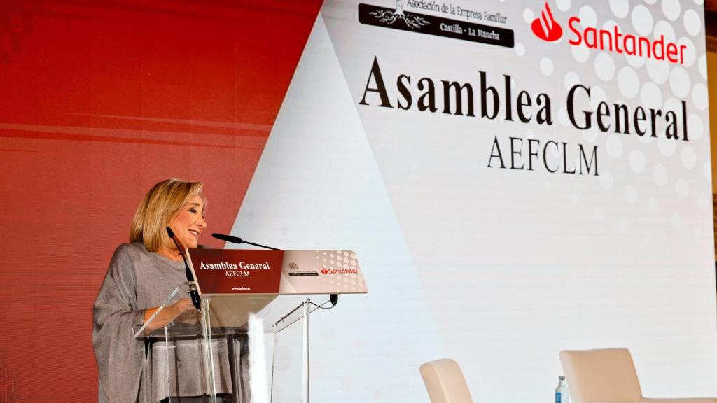 Esther Esteban, presidenta de EL ESPAÑOL - EL DIGITAL CLM, ha presentado la asamblea.