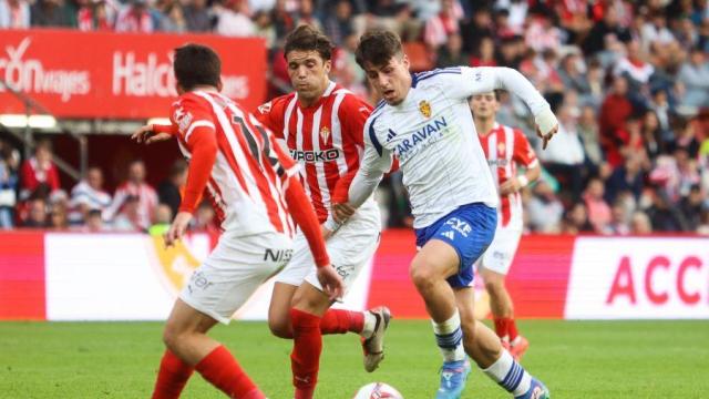 Adrián Liso con el Real Zaragoza.