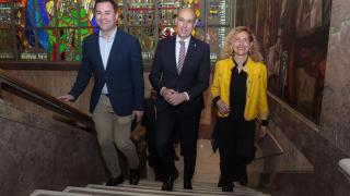 El secretario general del PSOE de León, Javier Alfonso Cendón, y el alcalde de la capital leonesa, José Antonio Diez, en una imagen de archivo