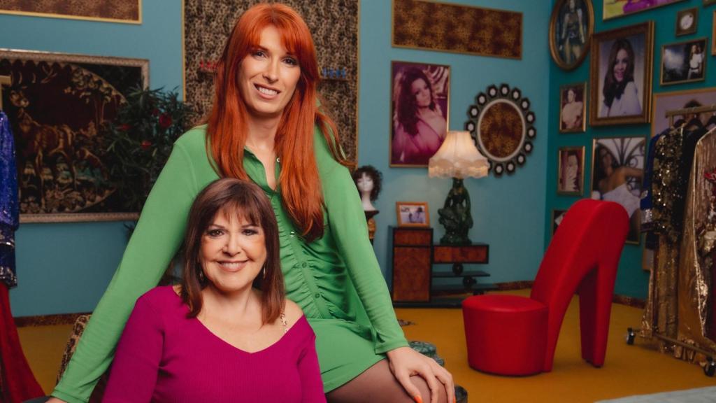 Valeria Vegas y Loles León en el rodaje de 'Super Sara'. Foto: Manolo Pavón