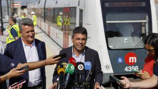 Carlos Mazón en la nueva estación de Paiporta, renovada tras la dana. EFE/Ana Escobar