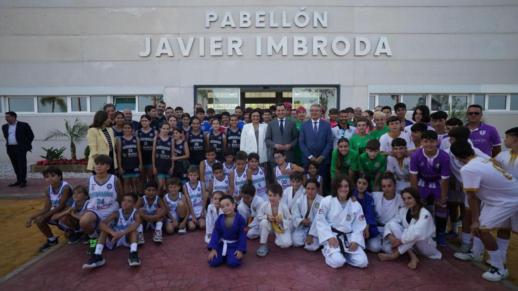 Inauguración del pabellón deportivo Javier Imbroda de Torremolinos.