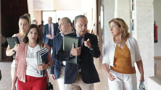 El presidente del Consejo de Cuentas de Castilla y León, Mario Amilivia, presenta en la Comisión de Economía y Hacienda de las Cortes el Informe de Fiscalización de la Cuenta General de la Comunidad y el análisis del endeudamiento de la Administración autonómica, ambos del ejercicio de 2022.